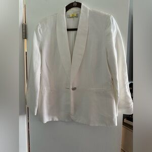 Women’s white blazer